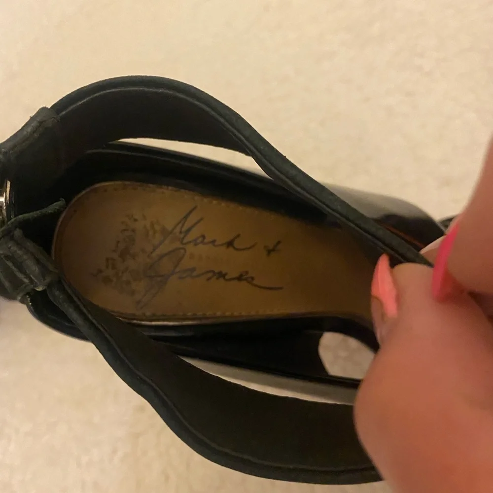 Black patent leather/elastic open toe high heels. Size 6 - Picture 9 of 10